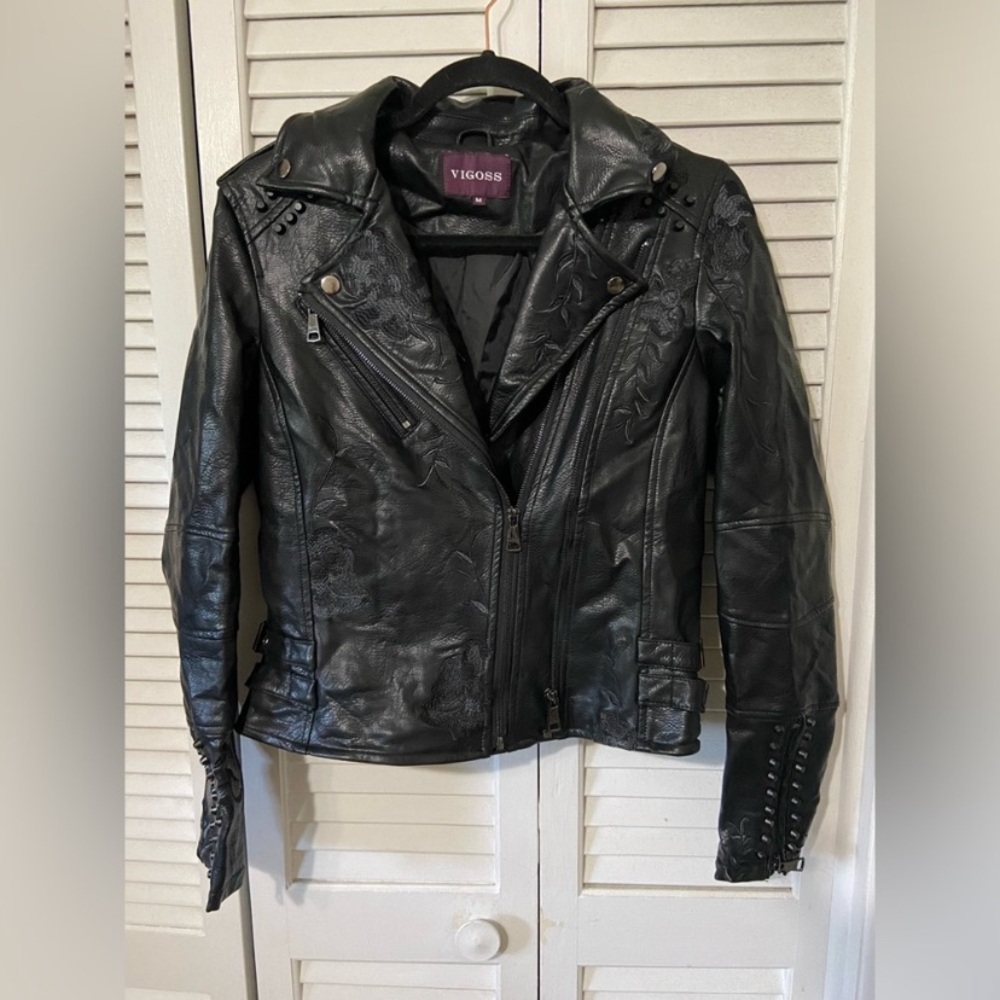 🐈‍⬛ Vigoss floral/studded moto jacket women's size M in black NWOT 🐈‍⬛